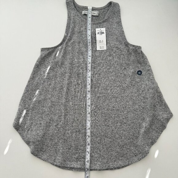 Abercrombie and Fitch Women's Bundle - Picture 12 of 12